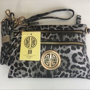 NWT. Crossbody Handbag